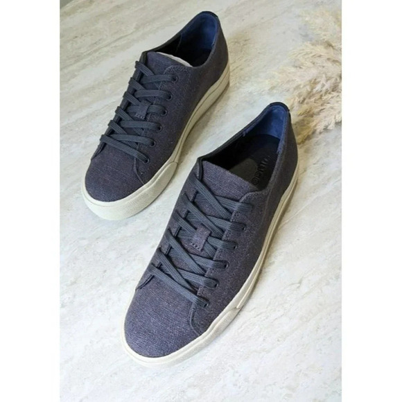 NIB Vince Heaton Women's Blue Coastal Fabric Sneaker Size 6.5 M (MSRP $230) - Picture 2 of 8